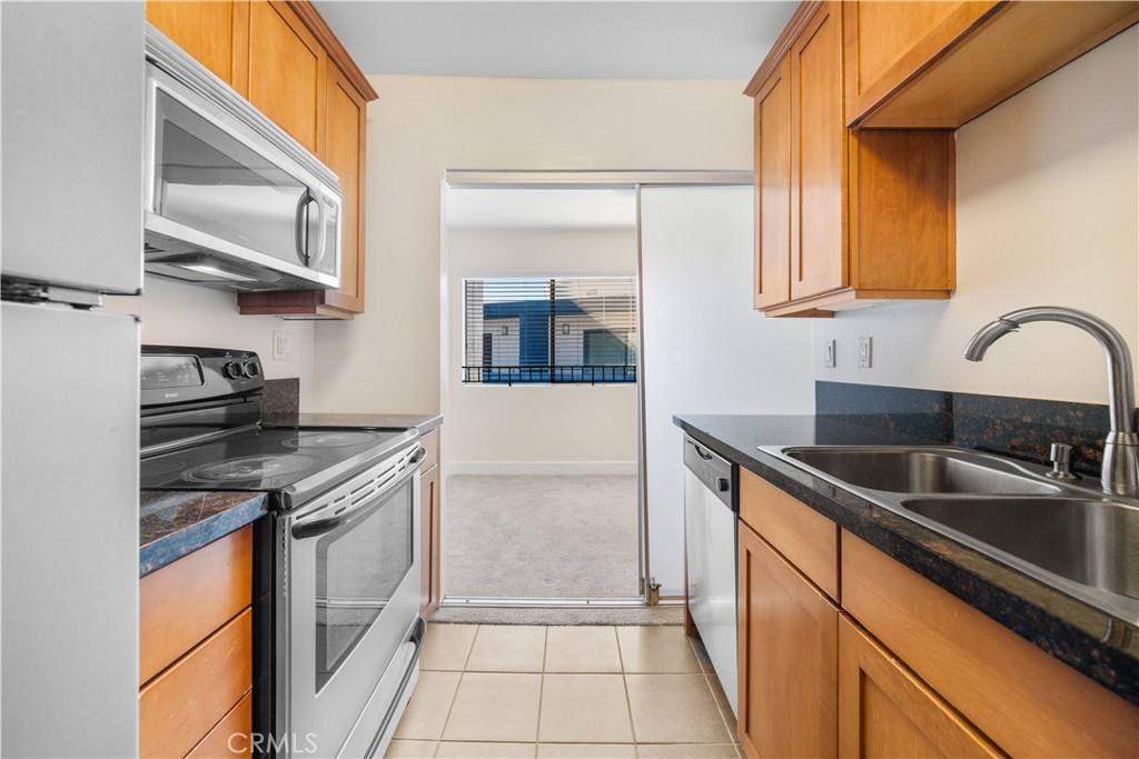 Apartment for rent at 10982 Roebling Ave #524, Los Angeles, CA 90024