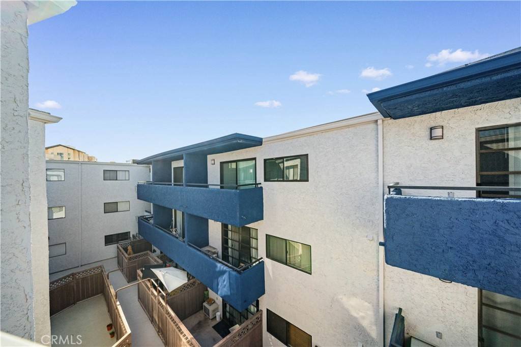 Apartment for rent at 10982 Roebling Ave #524, Los Angeles, CA 90024