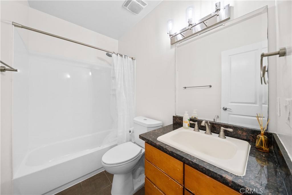 Apartment for rent at 10982 Roebling Ave #524, Los Angeles, CA 90024