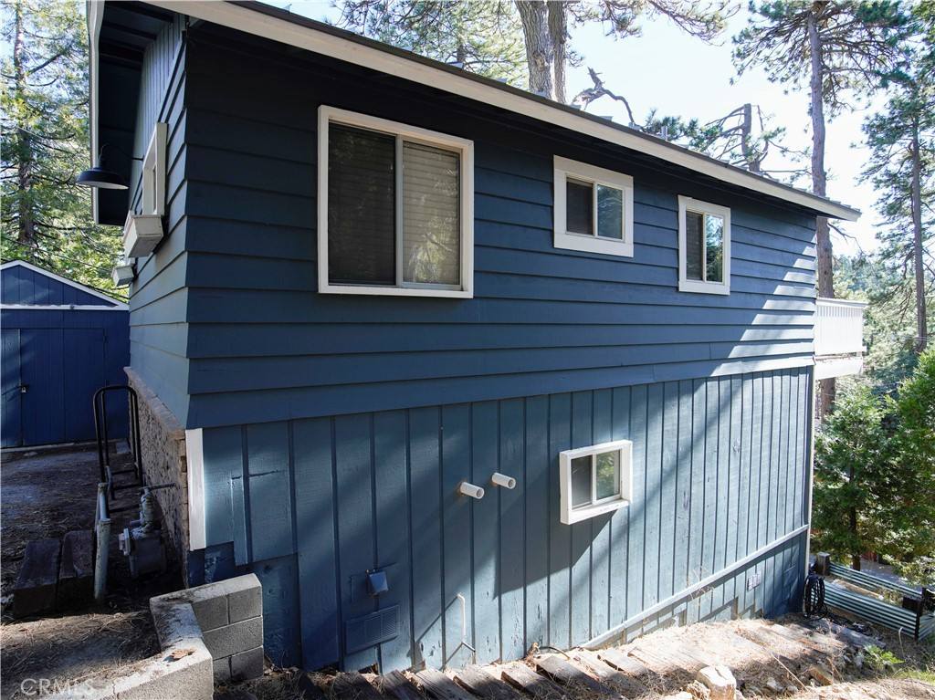 810 W Victoria Court #810, Lake Arrowhead, CA 92352 - Apartment For Rent - Image 4