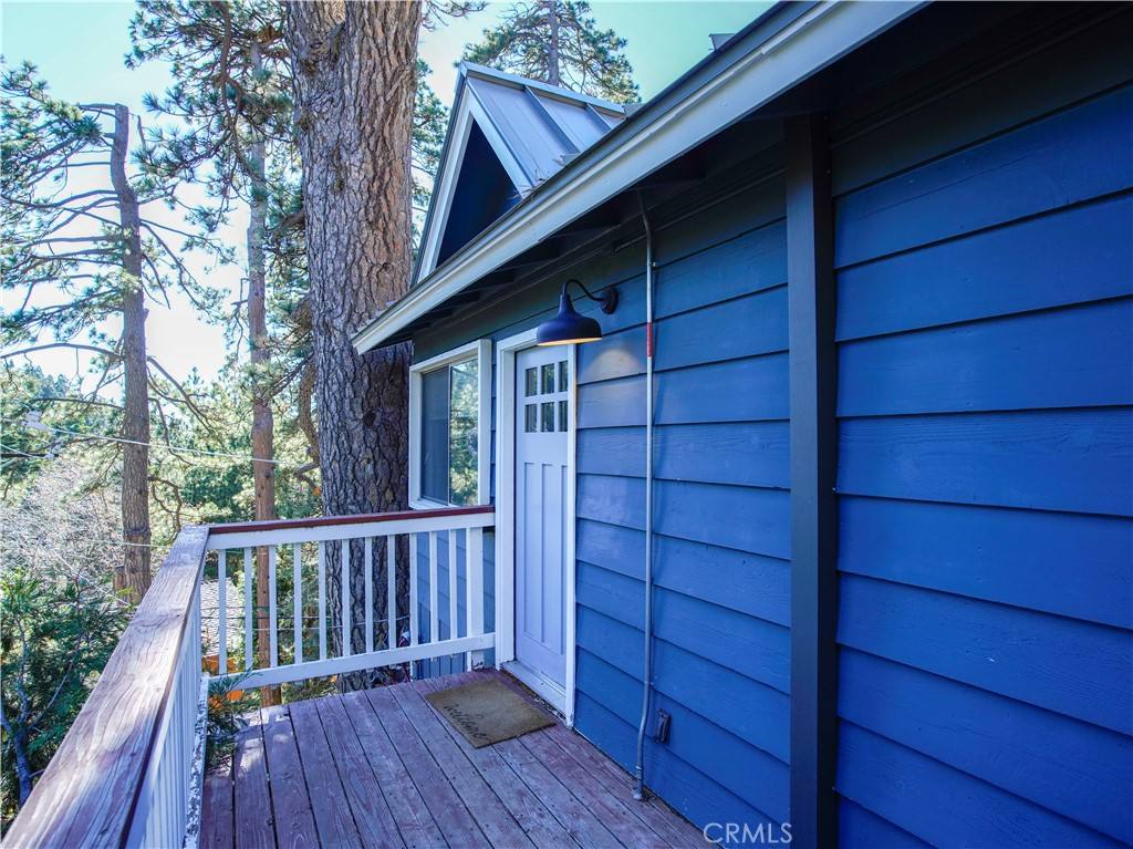 810 W Victoria Court #810, Lake Arrowhead, CA 92352 - Apartment For Rent - Image 1