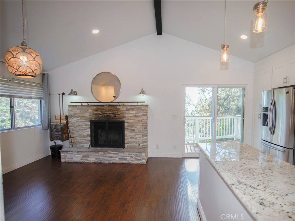 810 W Victoria Court #810, Lake Arrowhead, CA 92352 - Apartment For Rent - Image 5