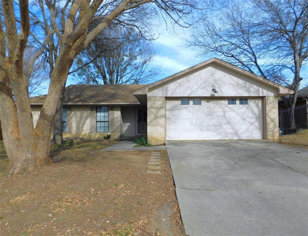 Apartment for rent at 2200 Laurel St, Denton, TX 76205