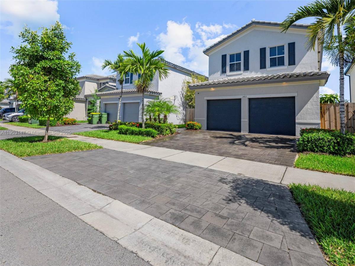 Apartment for rent at 1411 SE 26th Ave, Homestead, FL 33035