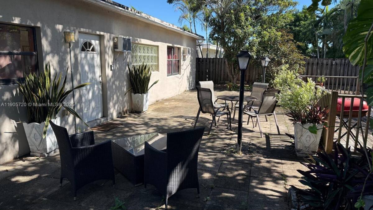Apartment for rent at 11460 NW 37th St, Fort Lauderdale, FL 33323