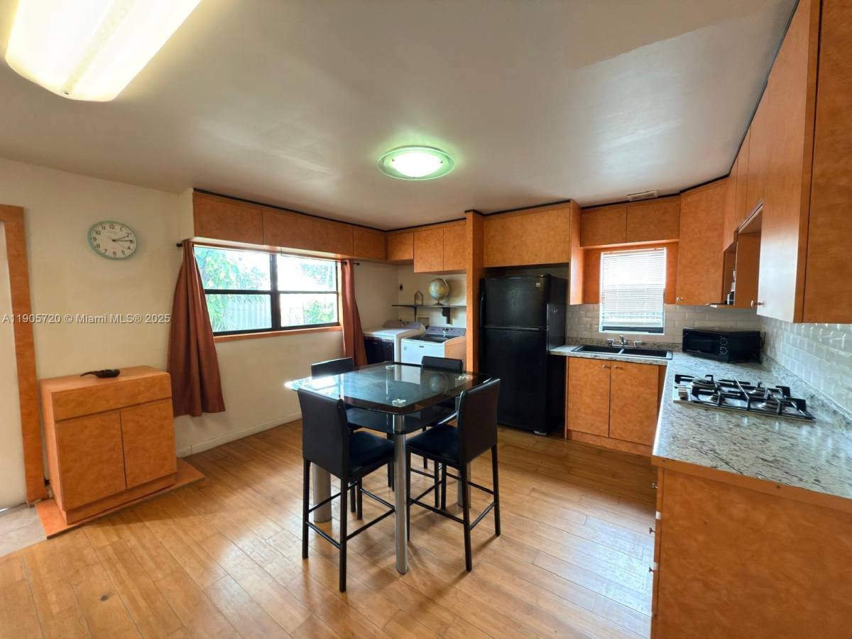 Apartment for rent at 11460 NW 37th St, Fort Lauderdale, FL 33323