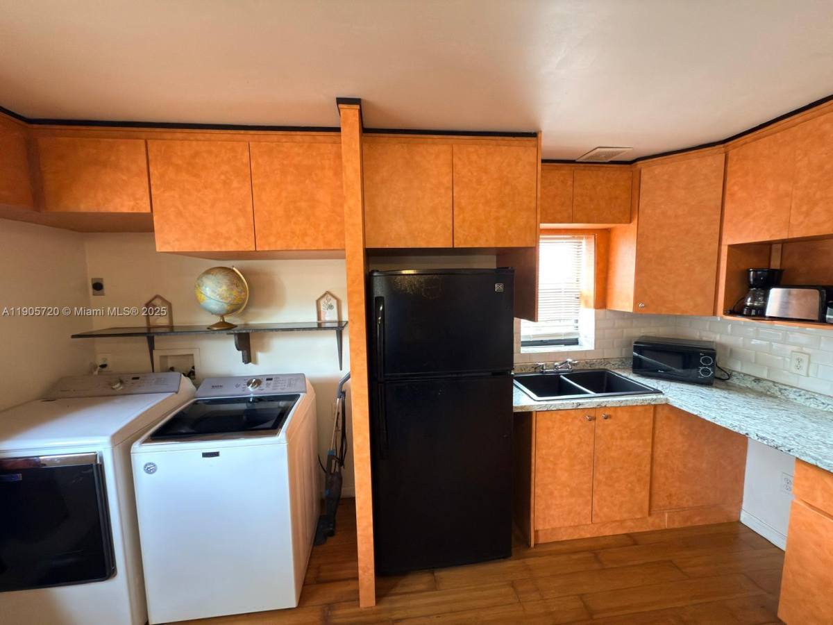 Apartment for rent at 11460 NW 37th St, Fort Lauderdale, FL 33323