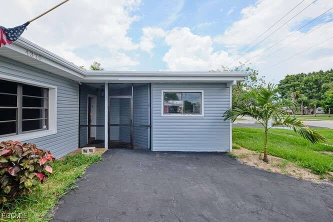 Apartment for rent at 4370 Deleon St, Fort Myers, FL 33901