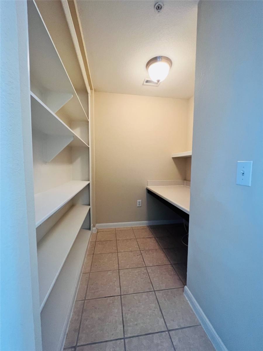 Condo for rent at 7575 Kirby Dr #2401, Houston, TX 77030
