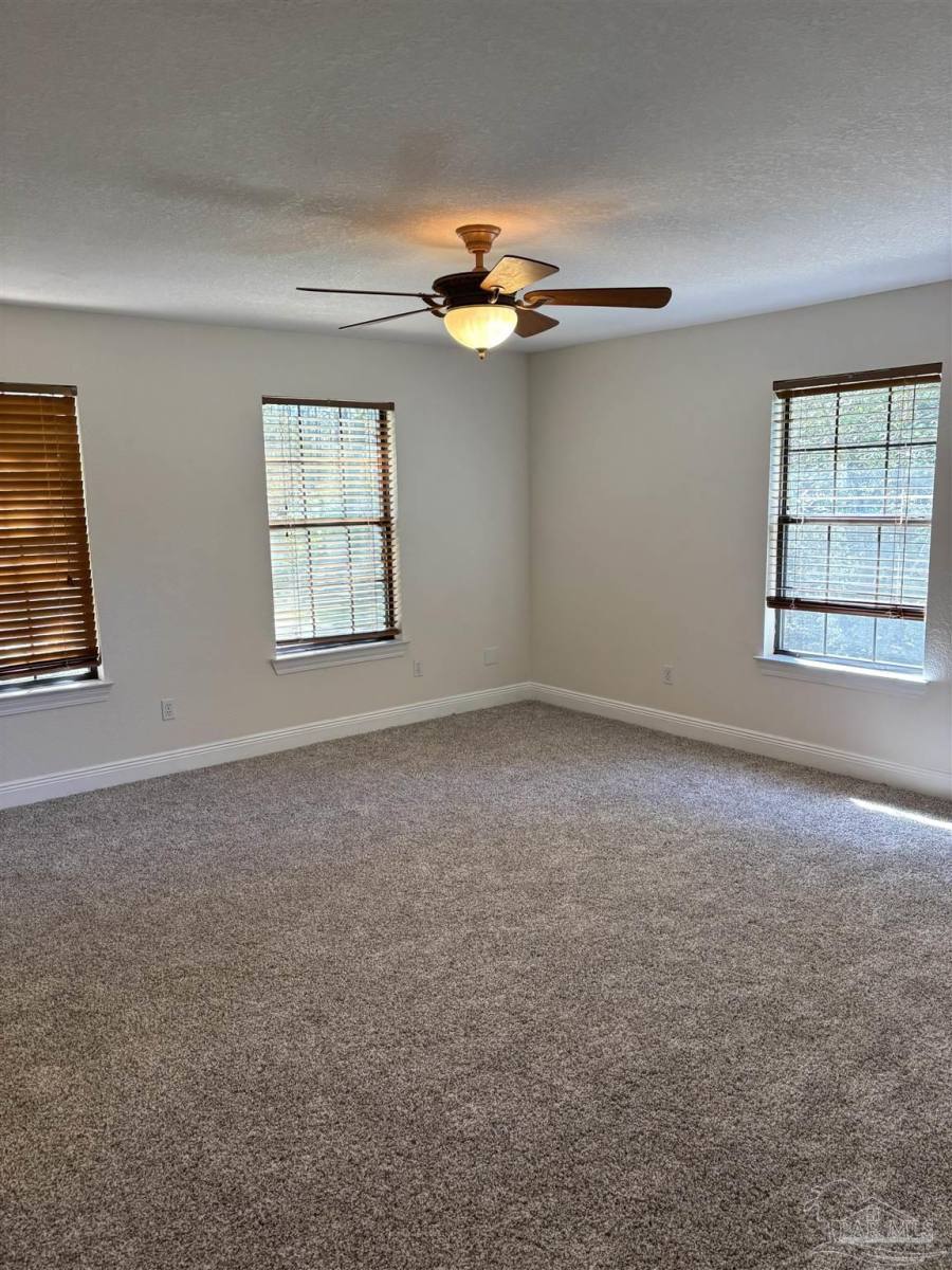 Apartment for rent at 1002 Daffin Rd, Molino, FL 32577