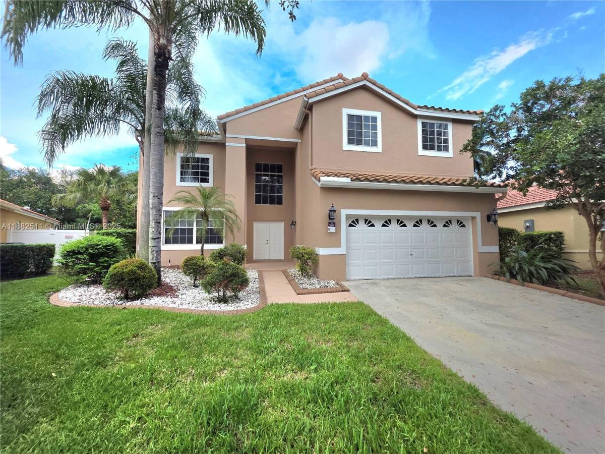 Apartment for rent at 584 Cambridge Dr #584, Fort Lauderdale, FL 33326
