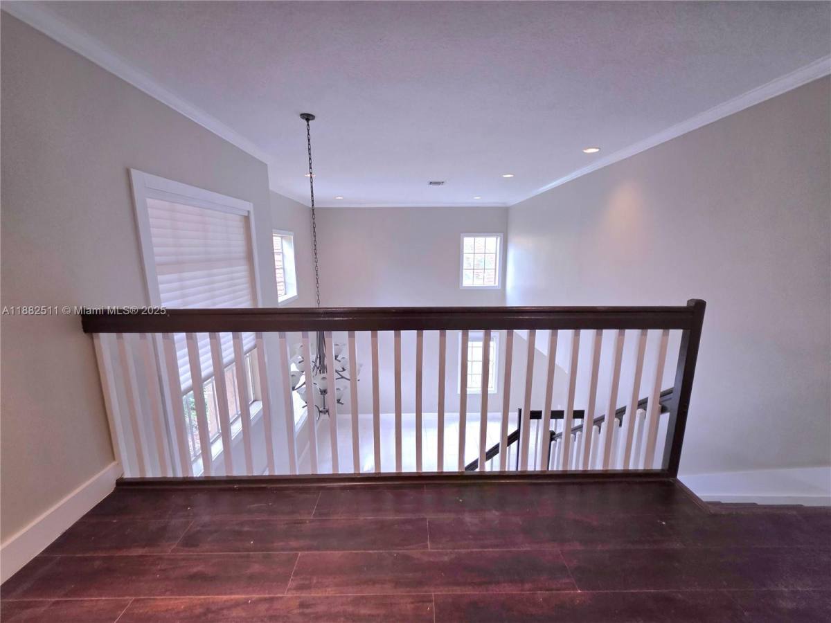Apartment for rent at 584 Cambridge Dr #584, Fort Lauderdale, FL 33326