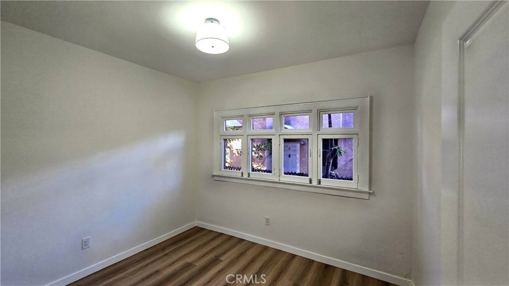 Apartment for rent at 1034 Beacon Ave, Los Angeles, CA 90015