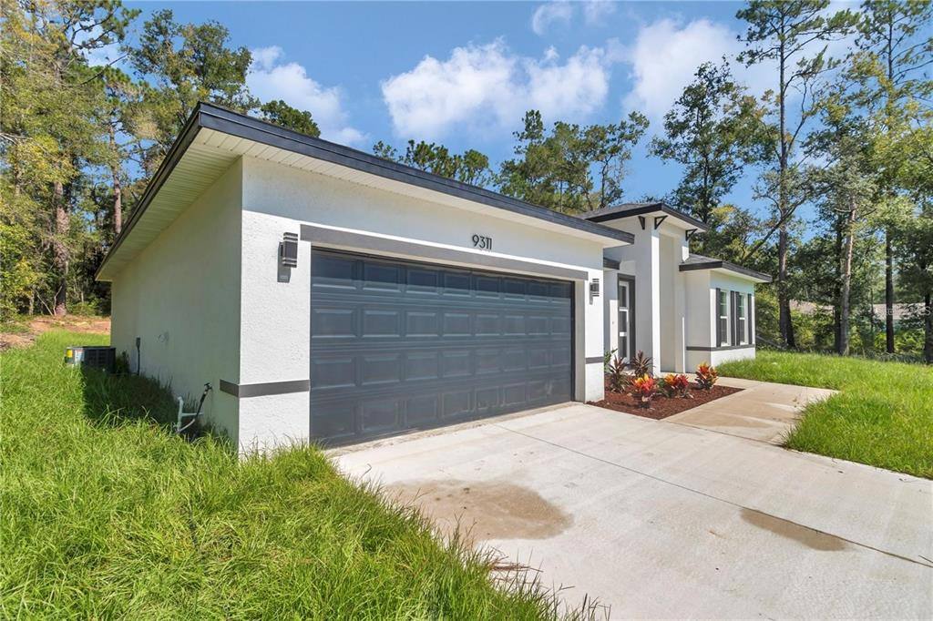 Apartment for rent at 9311 N Sherman Dr, Dunnellon, FL 34434