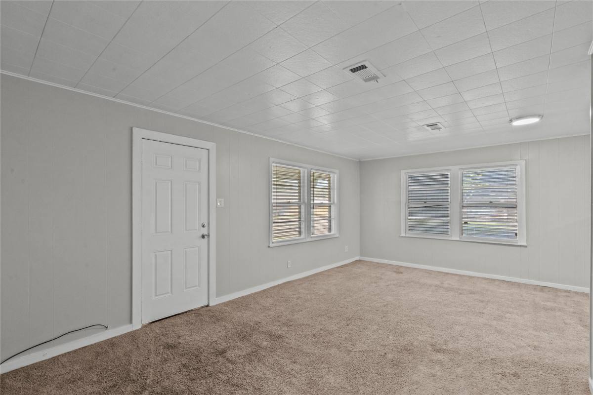 Apartment for rent at 1916 N Logan St, Texas City, TX 77590