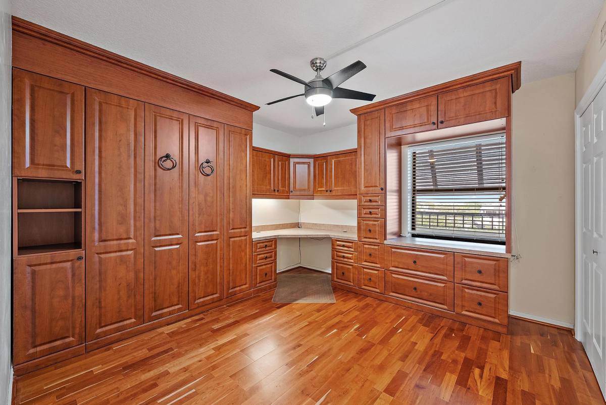 Apartment for rent at 356 Golfview Rd #805, North Palm Beach, FL 33408