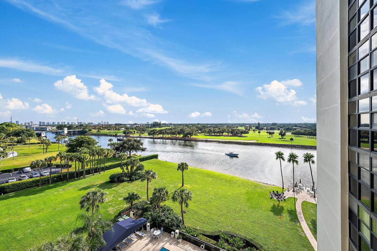 Apartment for rent at 356 Golfview Rd #805, North Palm Beach, FL 33408