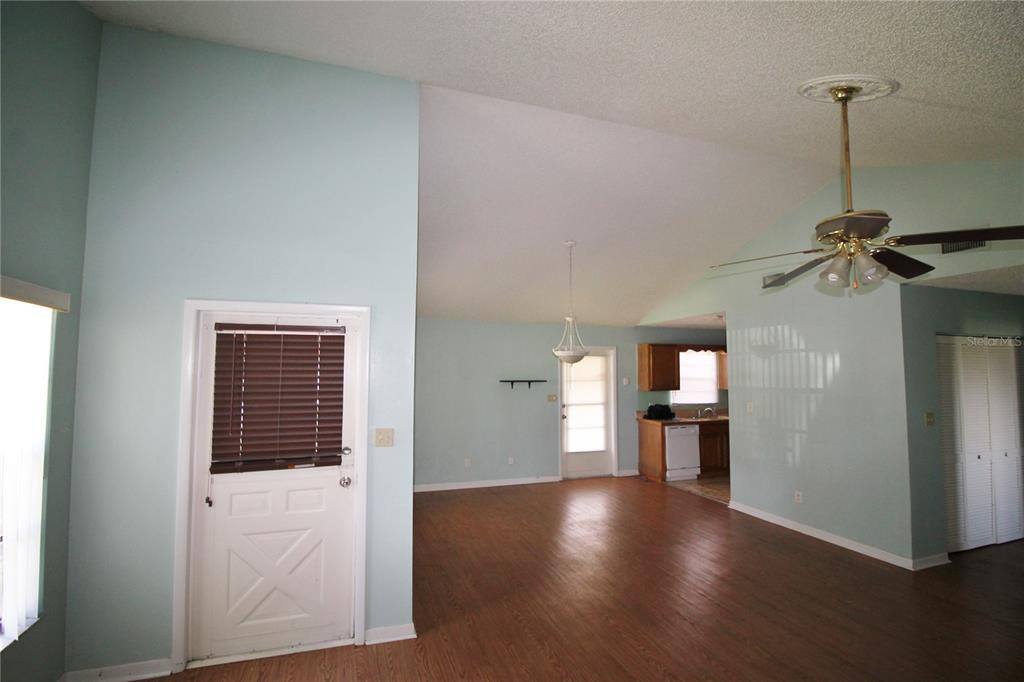 Apartment for rent at 727 Virginia Ave #727, Auburndale, FL 33823