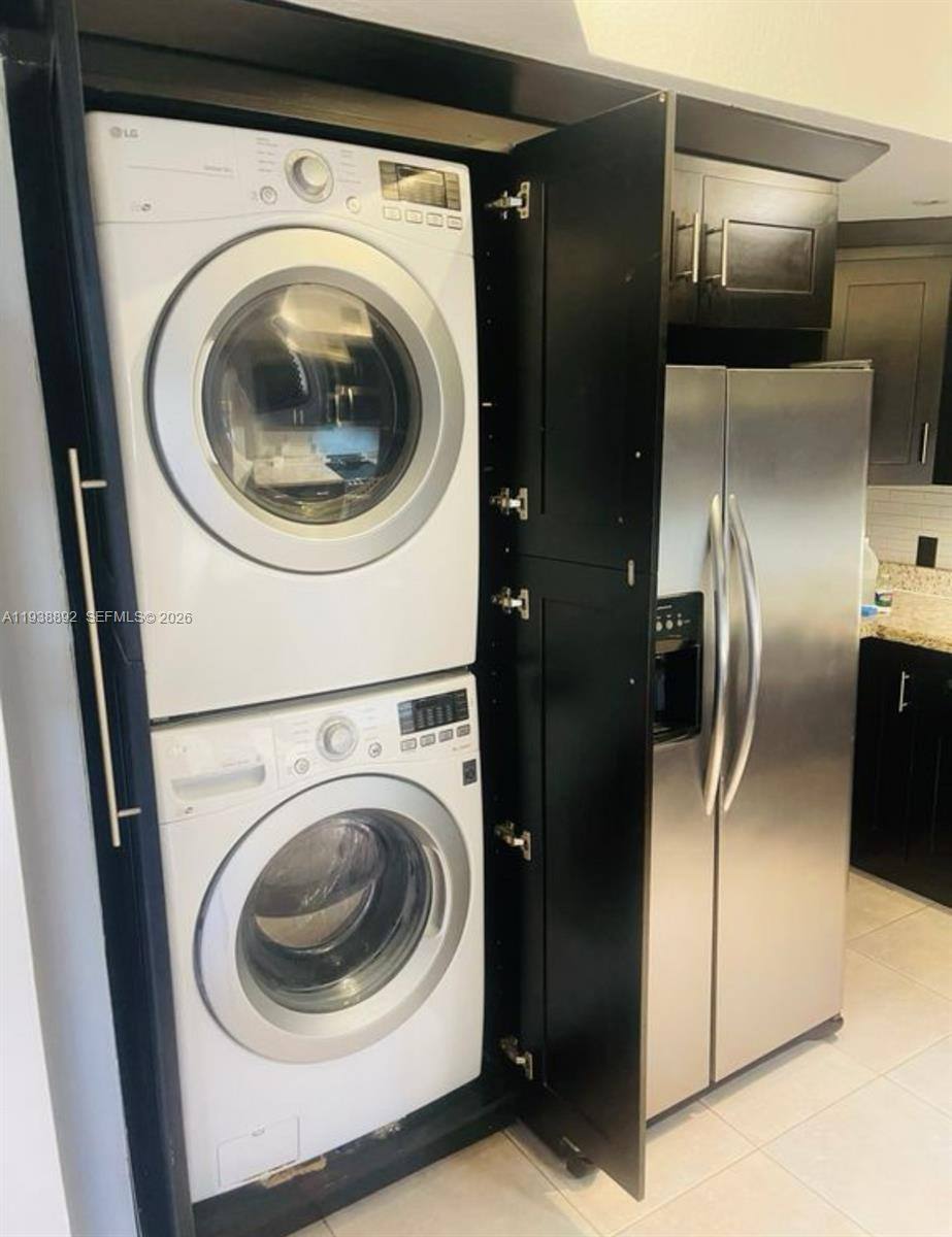 Apartment for rent at 17455 NW 75th Place #104, Hialeah, FL 33015