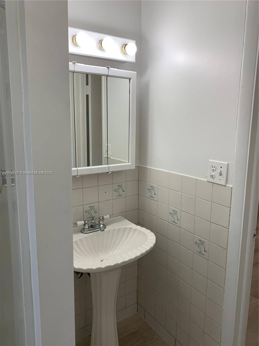 Apartment for rent at 10040 SW 198th St, Miami, FL 33157