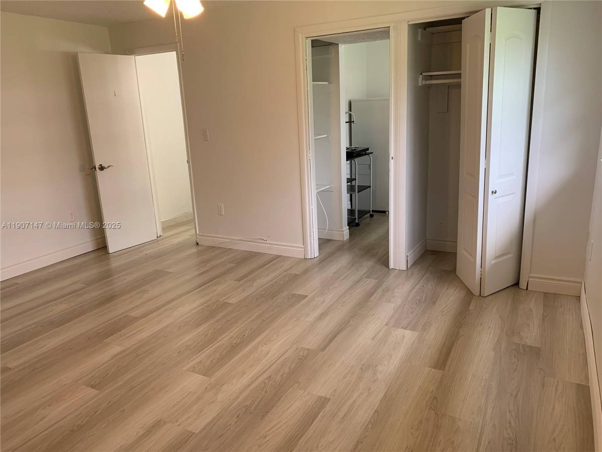 Apartment for rent at 10040 SW 198th St, Miami, FL 33157