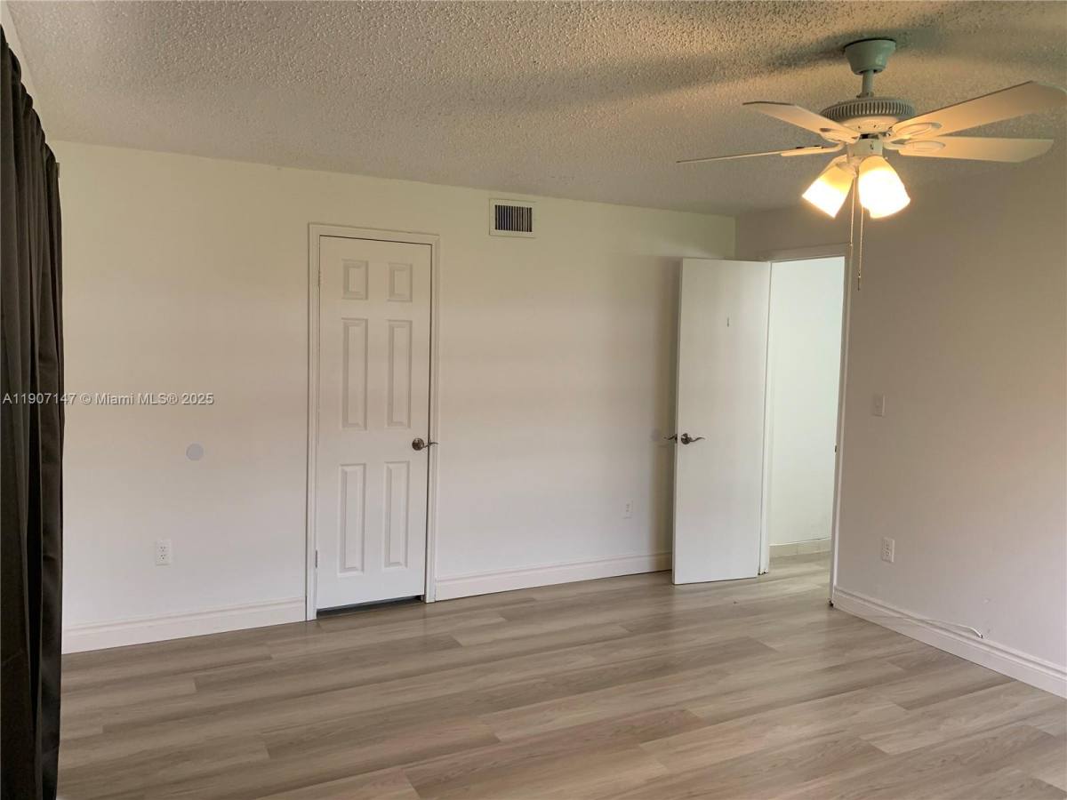 Apartment for rent at 10040 SW 198th St, Miami, FL 33157