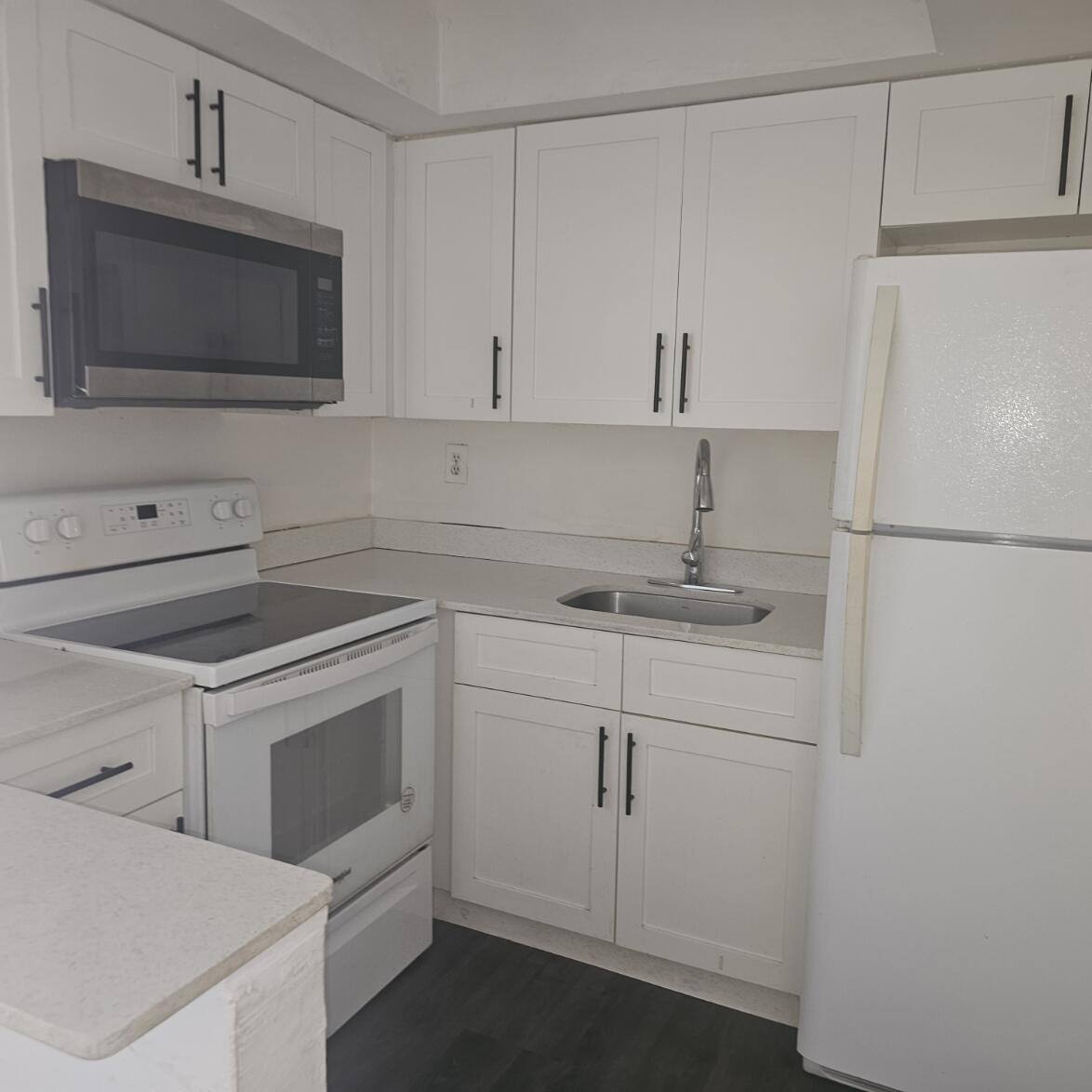 Apartment for rent at 5200 NW 18th Place, Fort Lauderdale, FL 33313