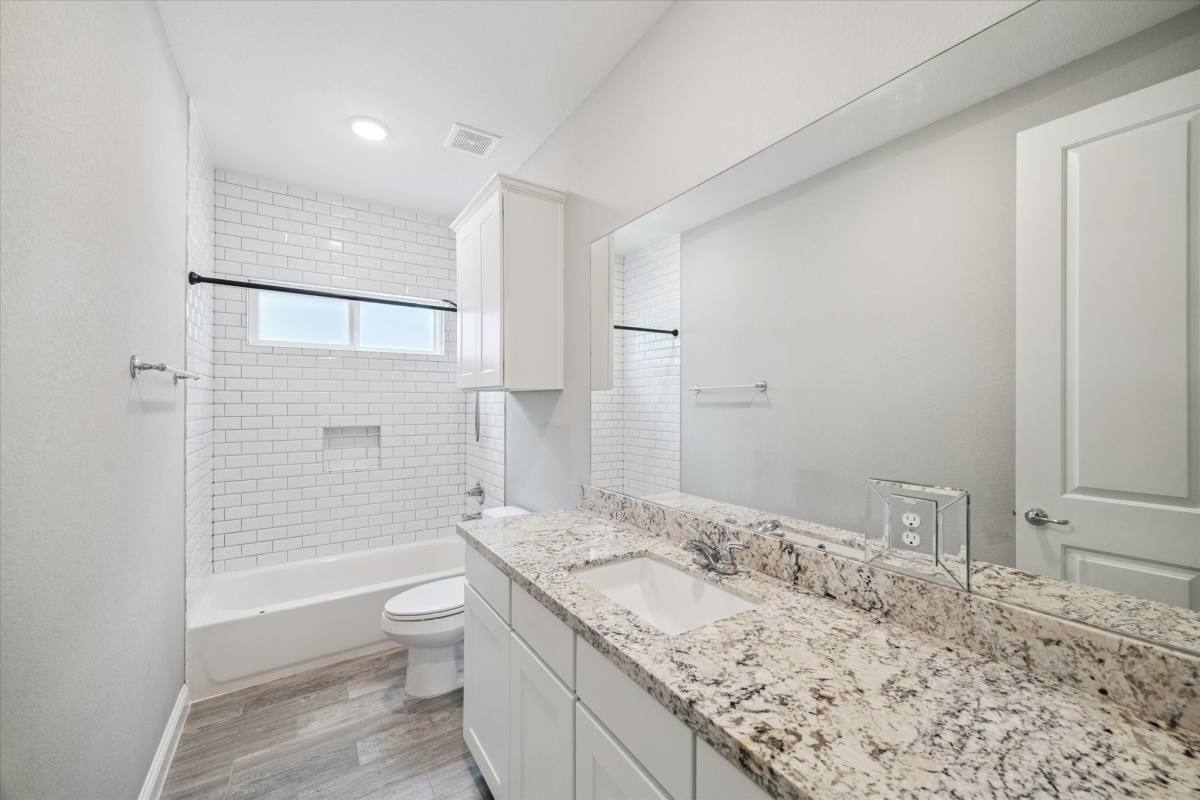 Apartment for rent at 5443 Camaguey St, Houston, TX 77023