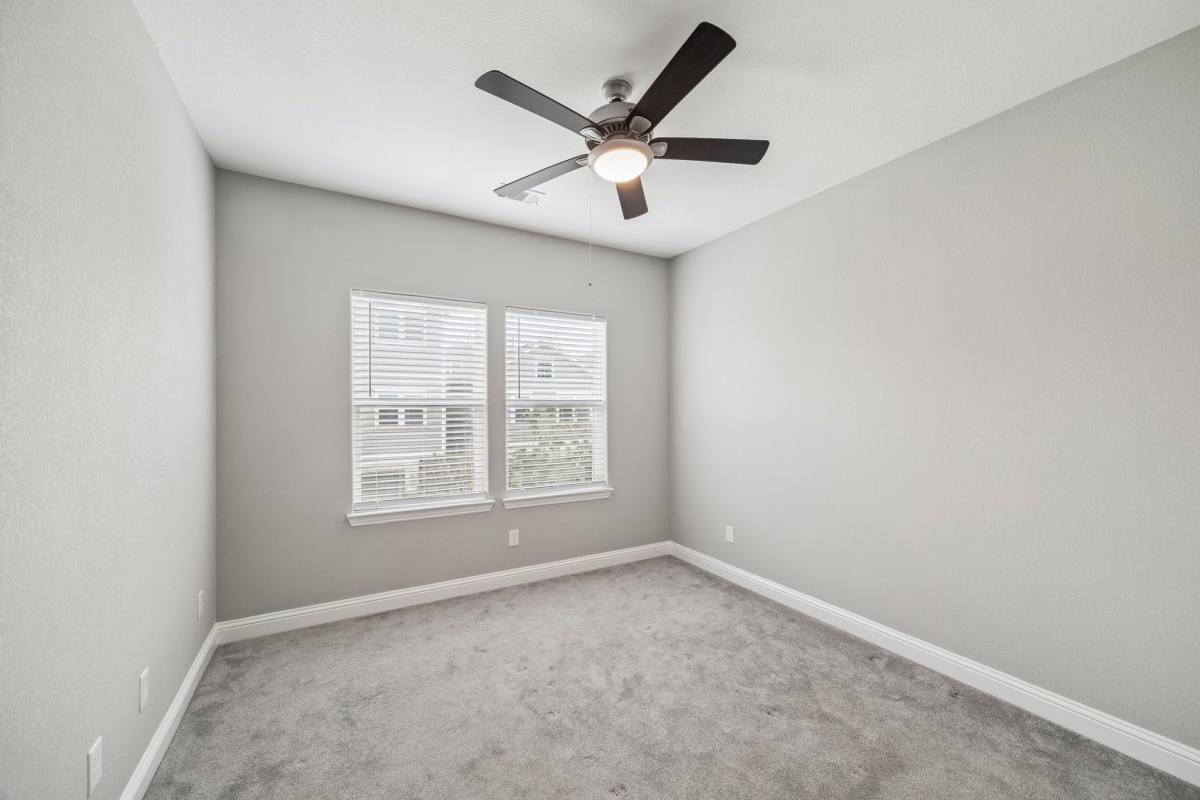 Apartment for rent at 5443 Camaguey St, Houston, TX 77023