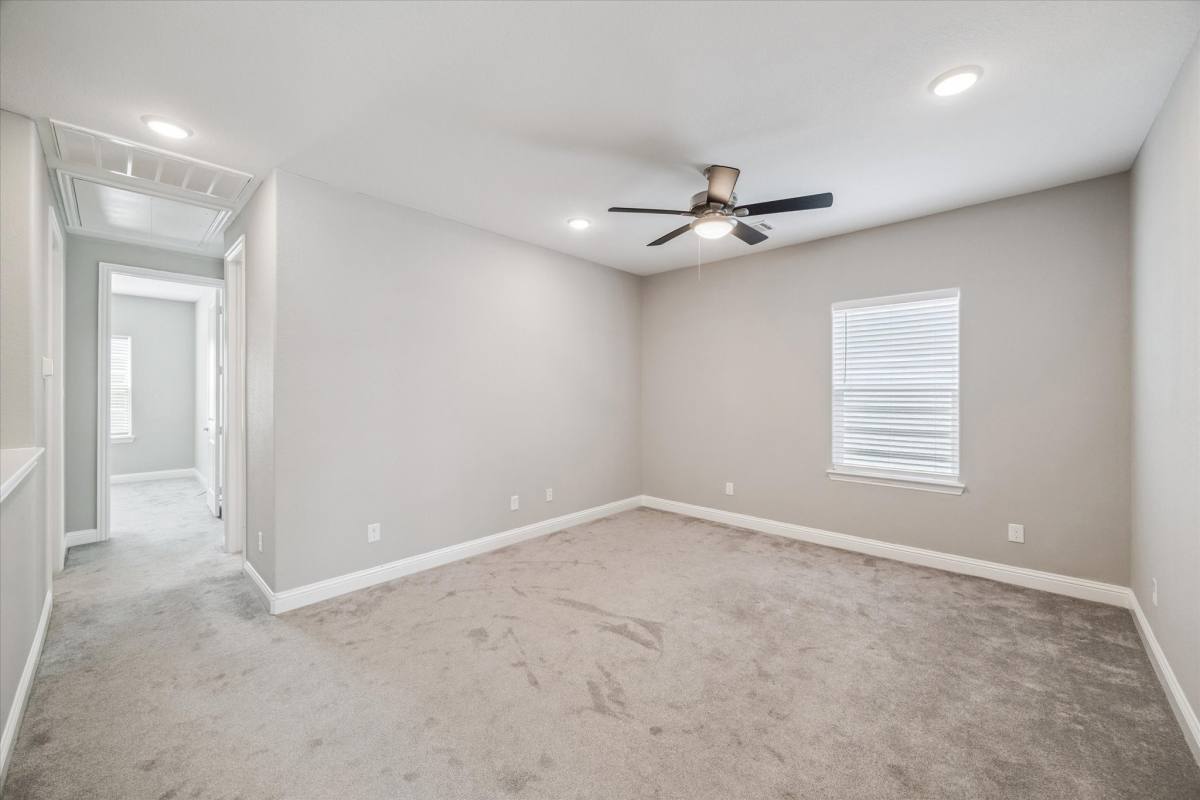 Apartment for rent at 5443 Camaguey St, Houston, TX 77023