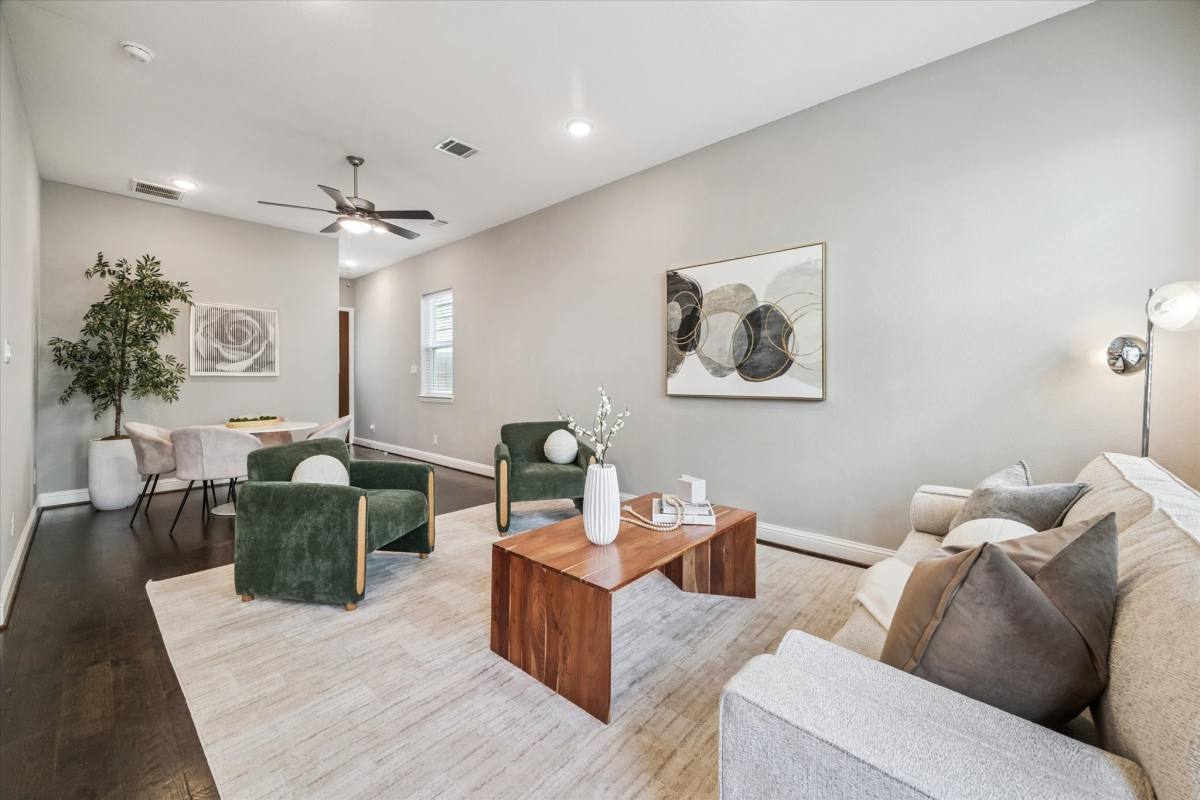Apartment for rent at 5443 Camaguey St, Houston, TX 77023