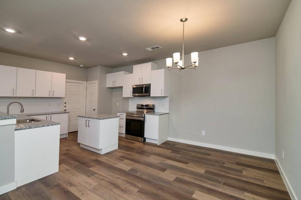 Apartment for rent at 729 Fallow Dr #729, Venus, TX 76084