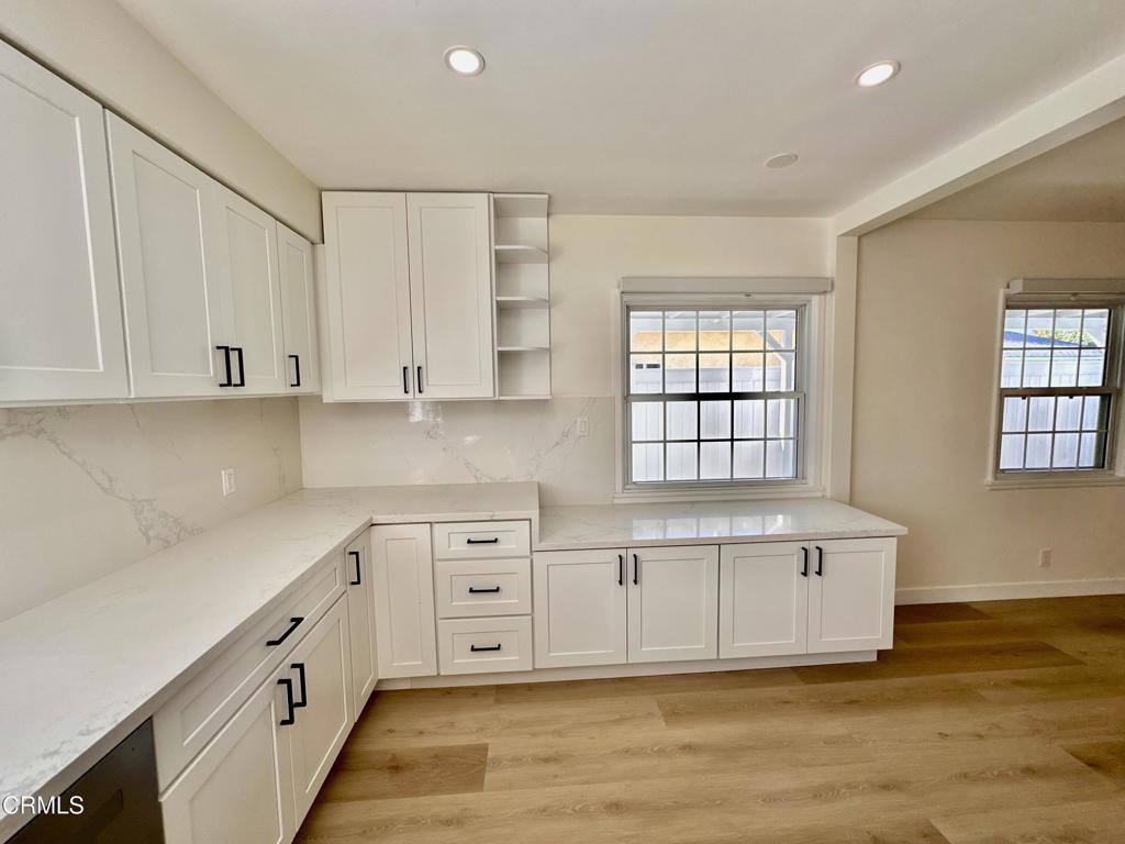 Apartment for rent at 17449 Keswick St, Northridge, CA 91325