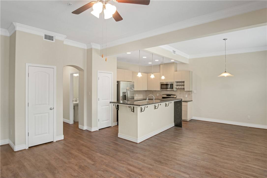 Townhouse for rent at 218 Sterling St #218PRIVATE Balcony, College Station, TX 77840
