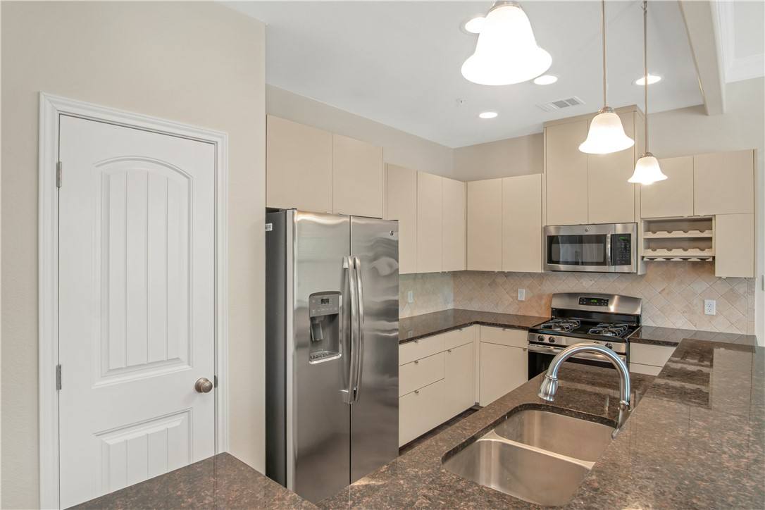 Townhouse for rent at 218 Sterling St #218PRIVATE Balcony, College Station, TX 77840