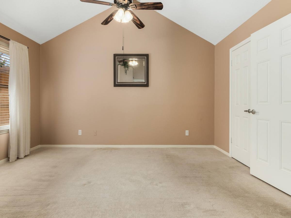 Apartment for rent at 4318 Pinewood Park Dr, Kingwood, TX 77345