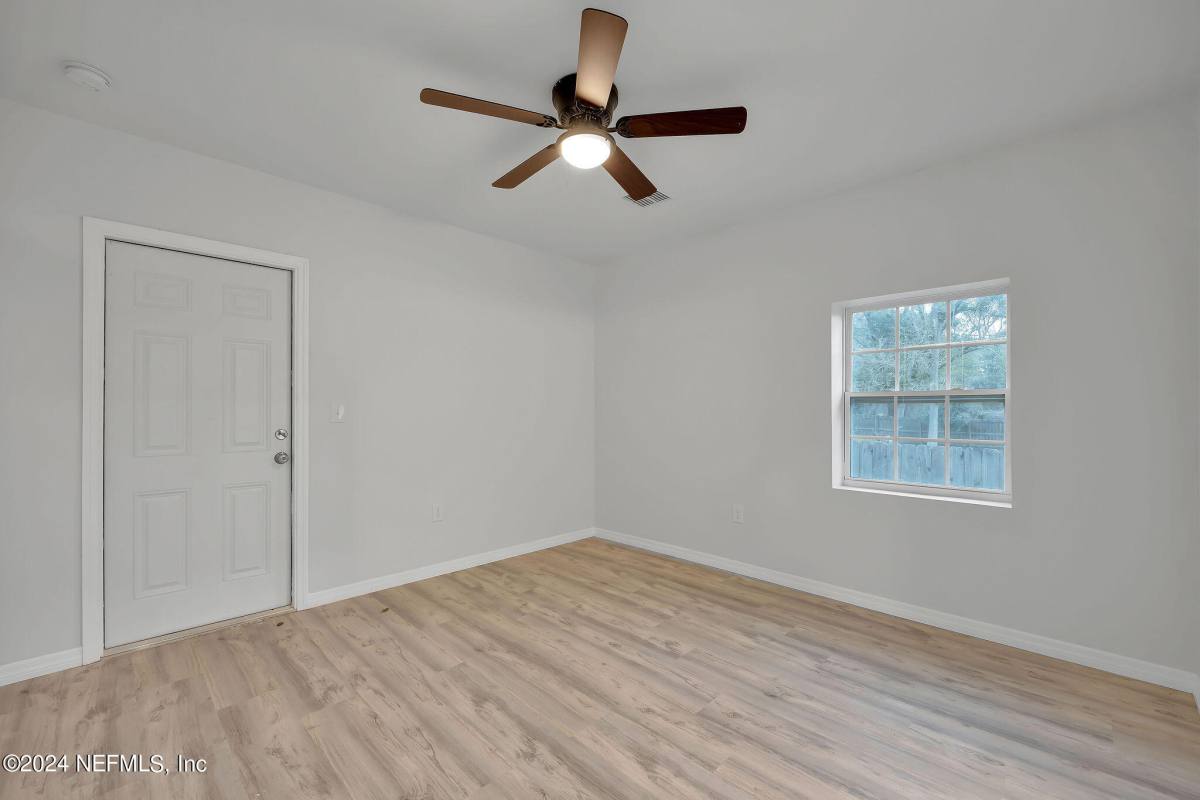 Apartment for rent at 7519 Birdies Rd, Jacksonville, FL 32256
