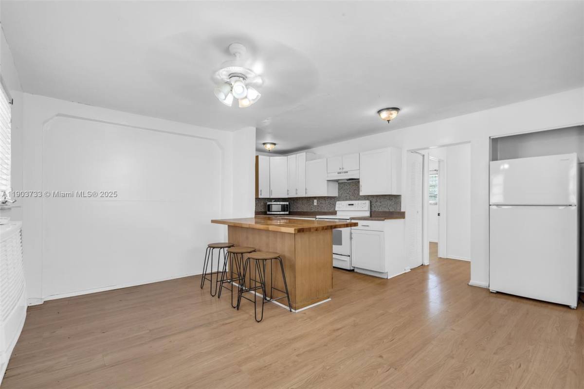 Apartment for rent at 2809 SW 23rd Terrace #2807, Miami, FL 33145