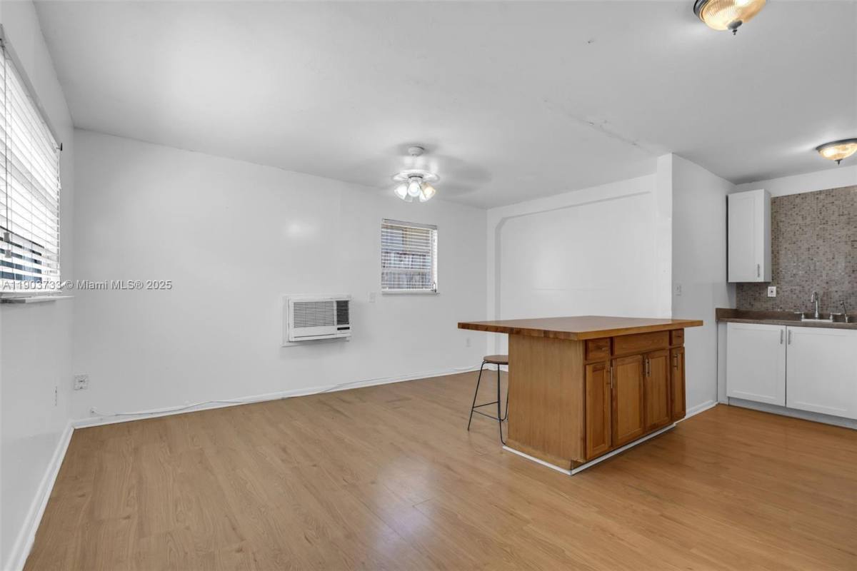 Apartment for rent at 2809 SW 23rd Terrace #2807, Miami, FL 33145