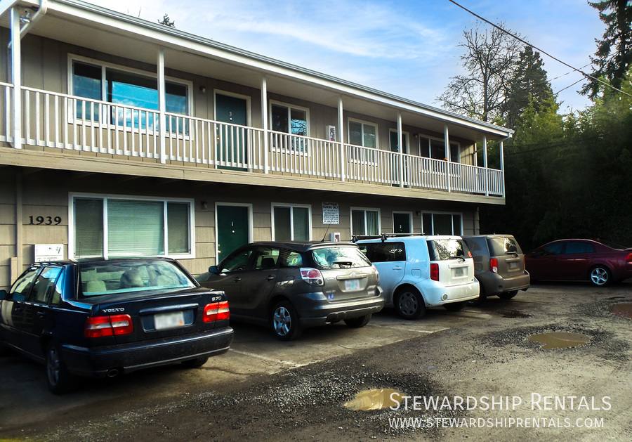 Apartment for rent at 1939 Agate Alley #4, Eugene, OR 97403
