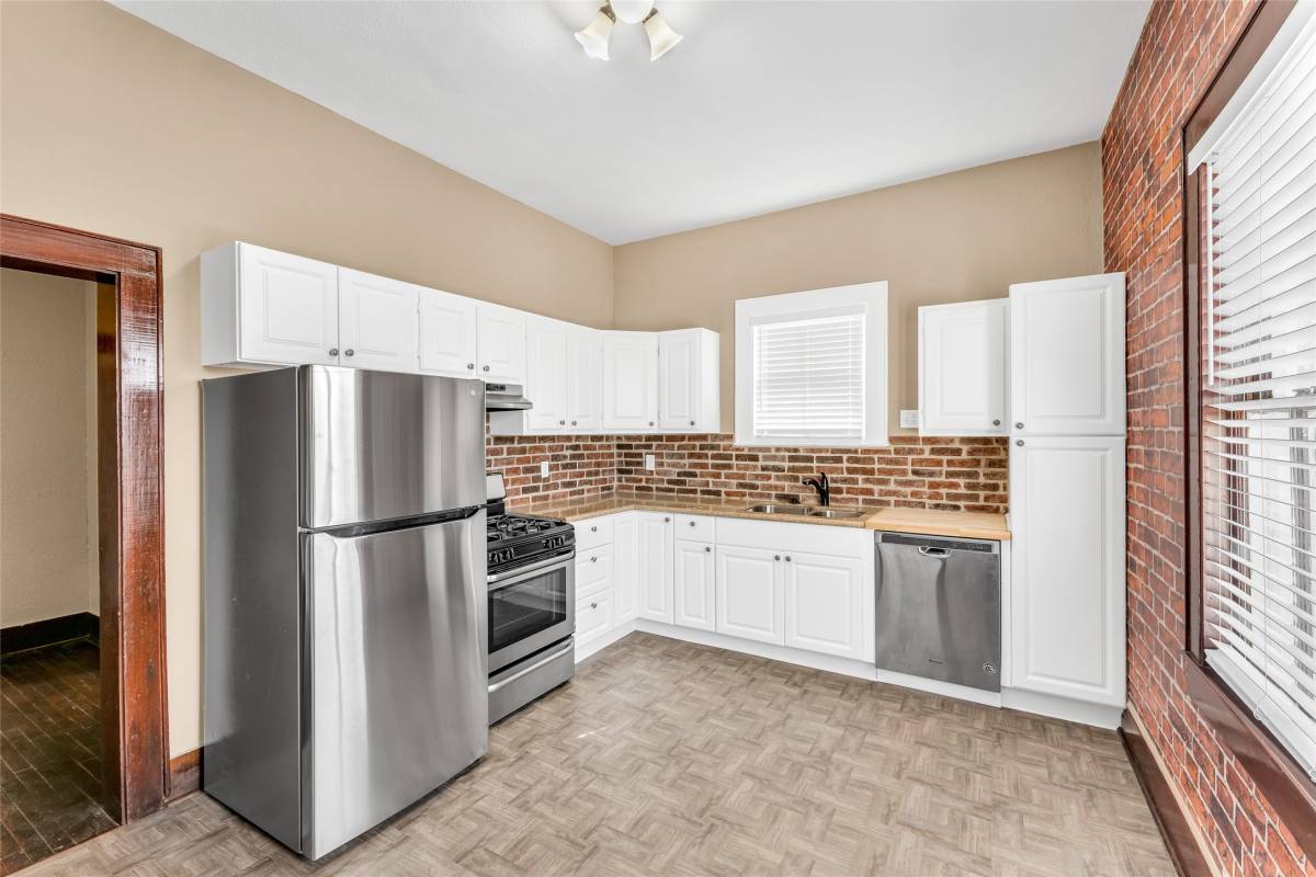 Condo for rent at 3010 Ave Q #3, Galveston, TX 77550