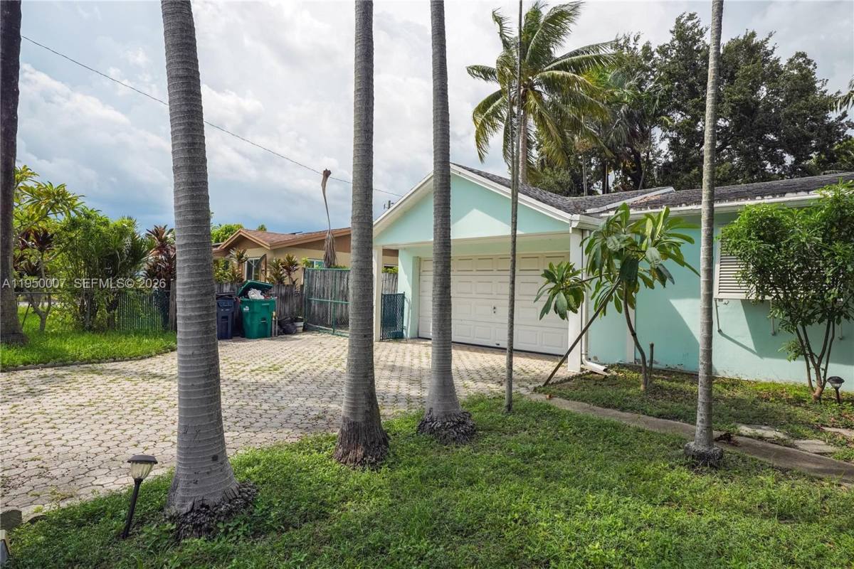 Apartment for rent at 11121 SW 203rd Terrace, Miami, FL 33189