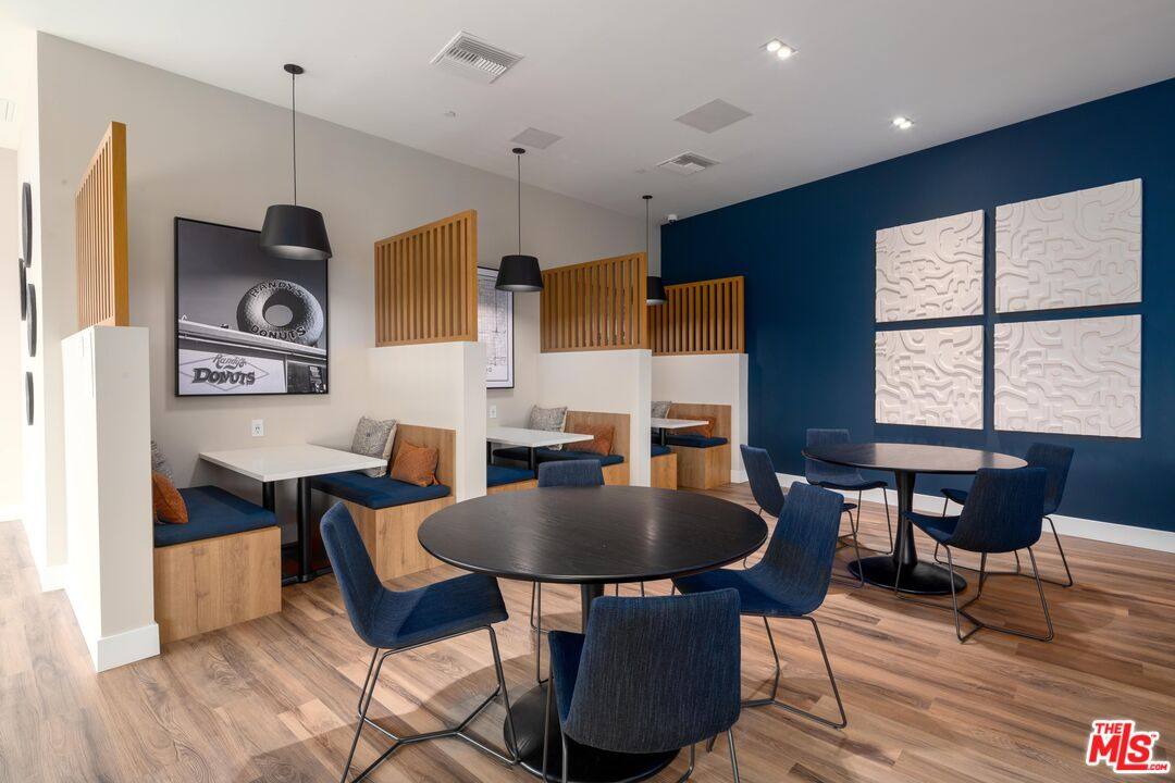 Apartment for rent at 201 N La Brea Ave #314, Inglewood, CA 90301