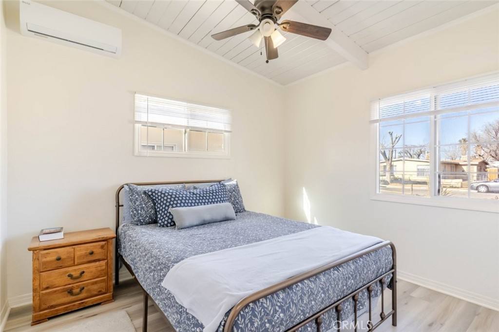 Apartment for rent at 1432 W Ave #H14, Lancaster, CA 93534