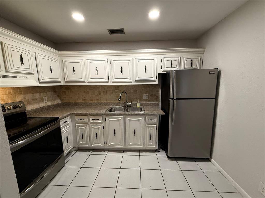 Apartment for rent at 511 W Kalmia Dr #10, West Palm Beach, FL 33403