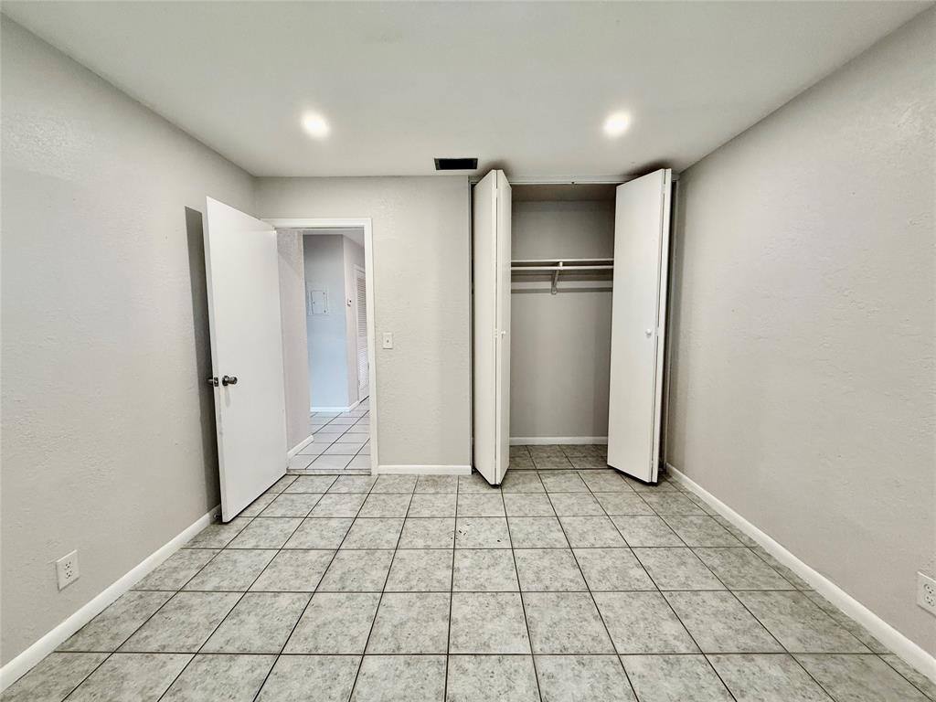 Apartment for rent at 511 W Kalmia Dr #10, West Palm Beach, FL 33403