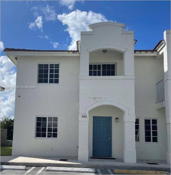Apartment for rent at 582 SW 2nd Place #582, Homestead, FL 33034