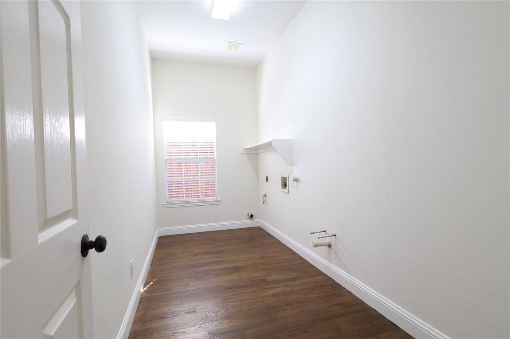 Apartment for rent at 5901 Louisville Dr, Frisco, TX 75035