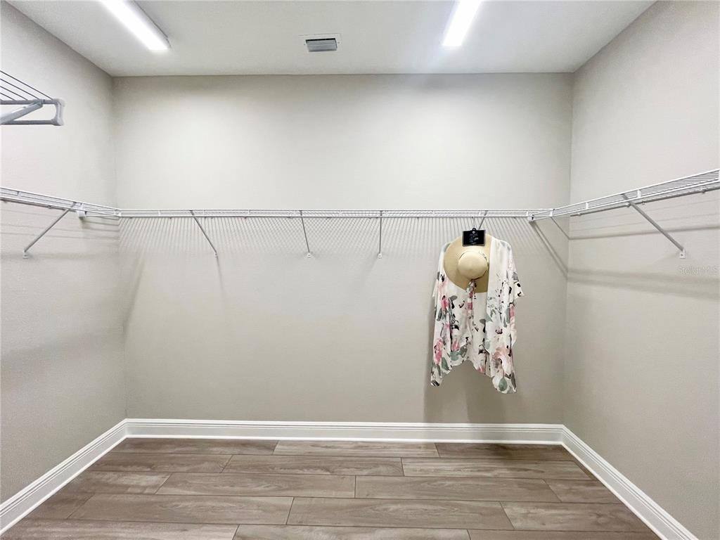 Apartment for rent at 12432 Palatka Dr, Venice, FL 34293