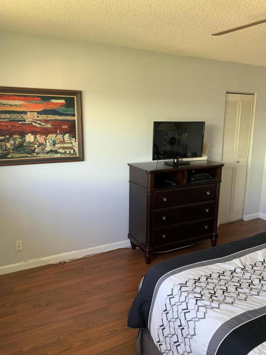Apartment for rent at 19 Colonial Club Dr #202, Boynton Beach, FL 33435